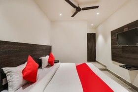 Hotel Blue Diamond by OYO Rooms