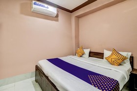 Hotel Blue Lagoon by OYO Rooms
