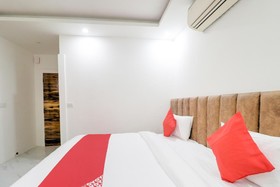 Hotel Ocean by OYO Rooms