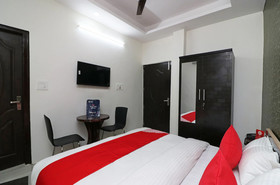 Hotel Redstone by OYO Rooms