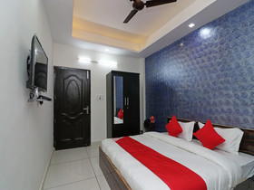 Hotel Redstone by OYO Rooms