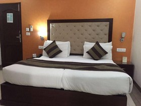 Mahalakshmi Palace Hotel