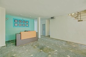 Neelam Villa by OYO Rooms