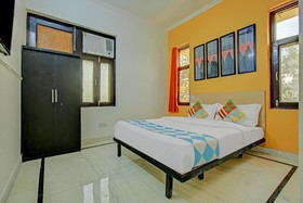 Neelam Villa by OYO Rooms