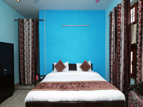 OYO 16146 Royal Guest House