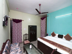 OYO 16146 Royal Guest House
