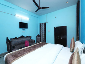 OYO 16146 Royal Guest House