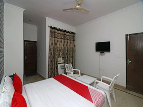 OYO 22506 Heaven Residency