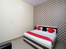 OYO 22698 Delight Residency
