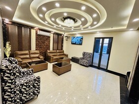 Shree Jee Hotel