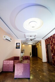 Expomart Inn