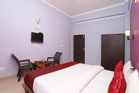 Fabebo Hotel by OYO Rooms