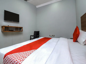 Glorious Stayz by OYO Rooms