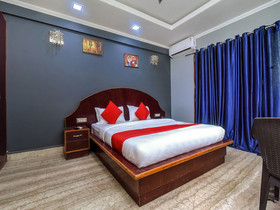 Glorious Stayz by OYO Rooms