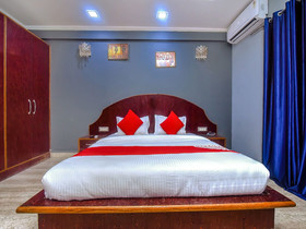 Glorious Stayz by OYO Rooms