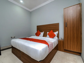 Glorious Stayz by OYO Rooms