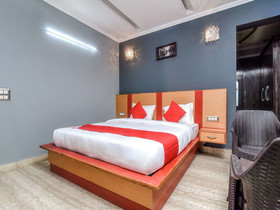 Glorious Stayz by OYO Rooms