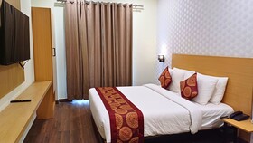 Hibiscus Select Hotel