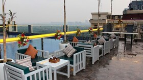 Hibiscus Select Hotel