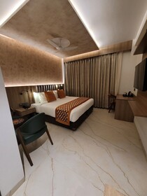 Hotel Rj Managed By Ahg