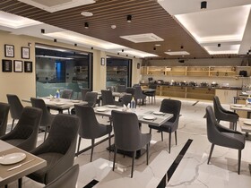 Hotel Rj Managed By Ahg
