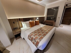 Hotel Rj Managed By Ahg