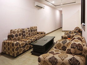 Khushi Residence by OYO