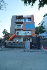 Prime A1 Sunny Feast by Fabhotel