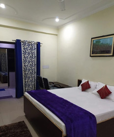 RCS Residency And Guest House