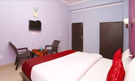 Roomers House