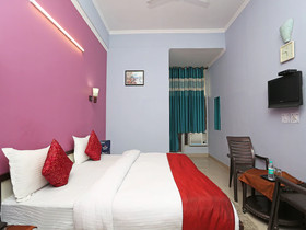 Roomers House