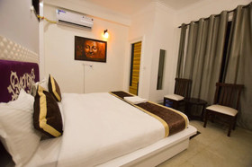 Collection O 50154 Sangvi Palace