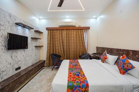 The Grand Mansion Hotel
