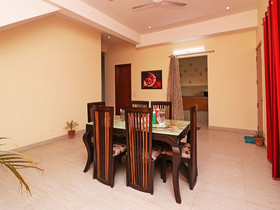 The Heaven Inn by OYO Rooms