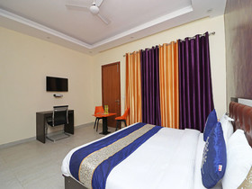 The Heaven Inn by OYO Rooms