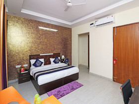 The Heaven Inn by OYO Rooms
