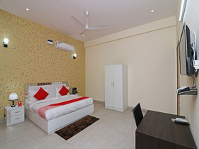 The Heaven Inn by OYO Rooms