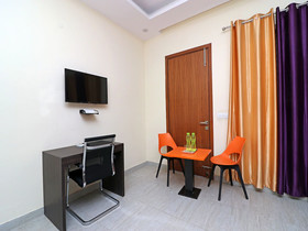 The Heaven Inn by OYO Rooms