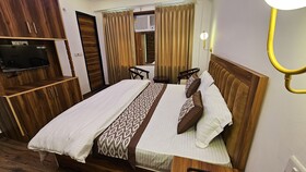 White House Hotel And Banquet