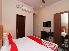 Arkaya by OYO Rooms