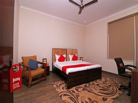 Arkaya by OYO Rooms
