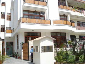 Astoria Plazza, 108 Arjun Marg
