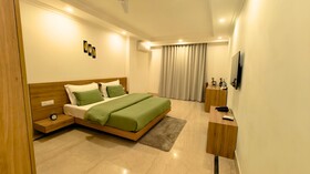 AVA Hotels And Corporate Stays Golf course