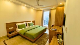 AVA Hotels And Corporate Stays Golf course