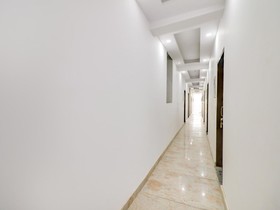 Collection O 82772 Hotel Ay Villa