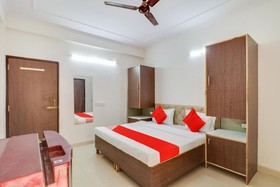 Collection O 82772 Hotel Ay Villa
