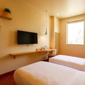 Bloom Hotel - Golf Course Road, Sector 43