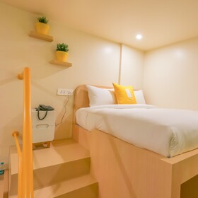 Bloom Hotel - Golf Course Road, Sector 43