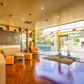 Bloom Hotel - Golf Course Road, Sector 43