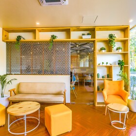 Bloom Hotel - Golf Course Road, Sector 43